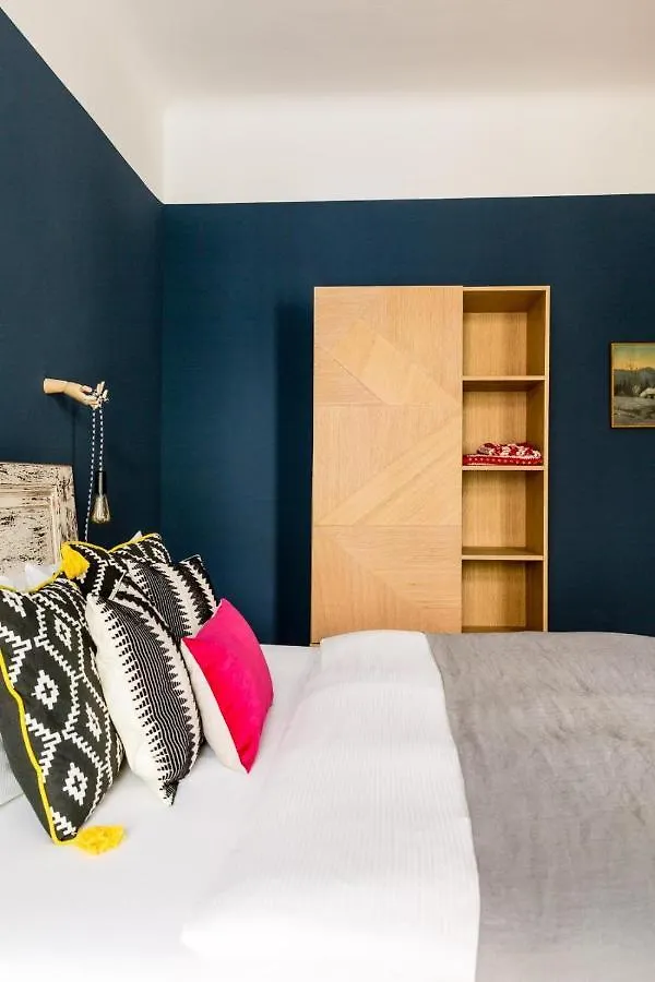 One Bedroom Apartment With Balcony H12 Berlin